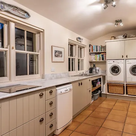 Luxury Country Mansion In West Cork * Бандон