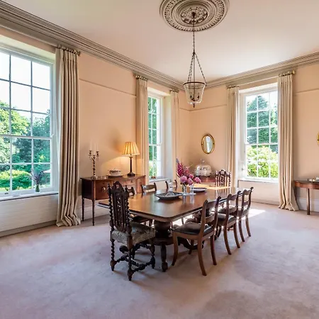 Luxury Country Mansion In West Cork بيت للعطل *