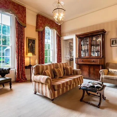 Дом отдыха Luxury Country Mansion In West Cork *