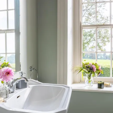 Дом отдыха Luxury Country Mansion In West Cork