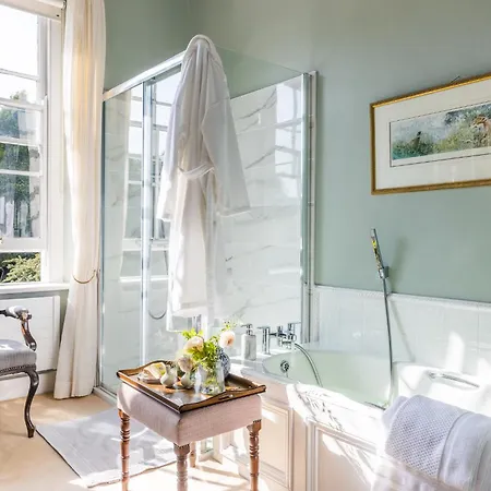 Luxury Country Mansion In West Cork بيت للعطل *
