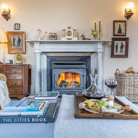 Luxury Country Mansion In West Cork بيت للعطل